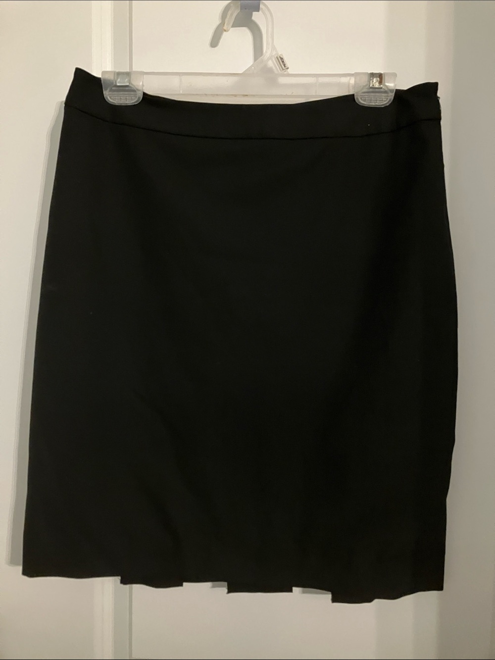 LOFT Black Pencil Skirt - Sleek Office Staple